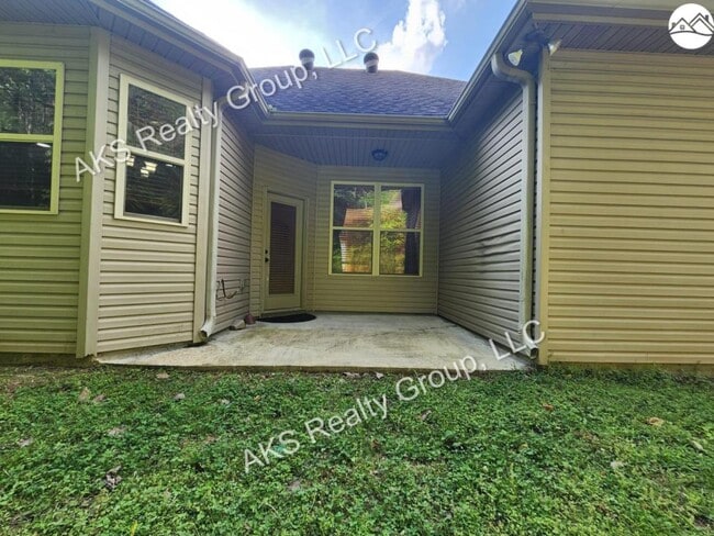 Building Photo - 5020 Melrose Way