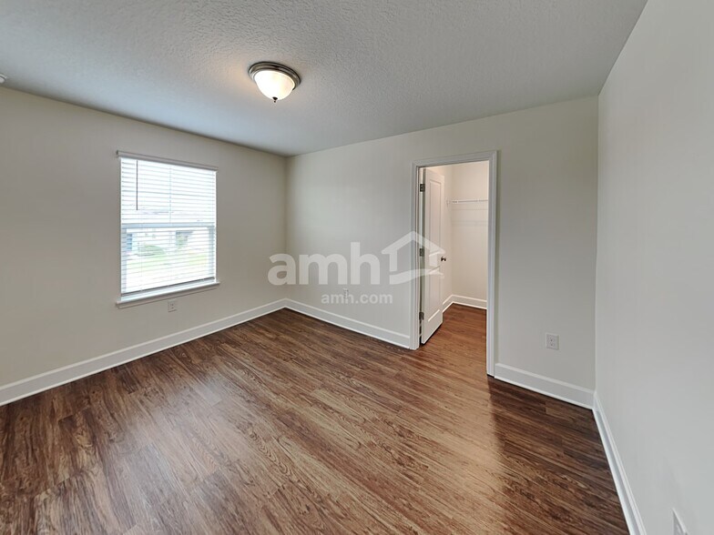 Building Photo - 4345 Reisswood Loop