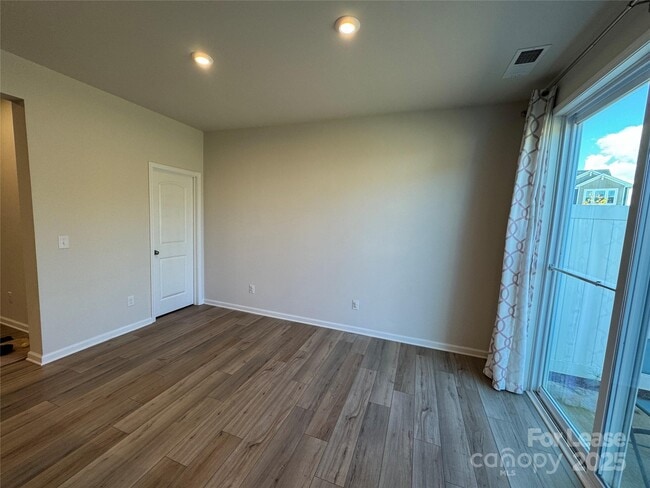 Building Photo - 5616 Axil Ln