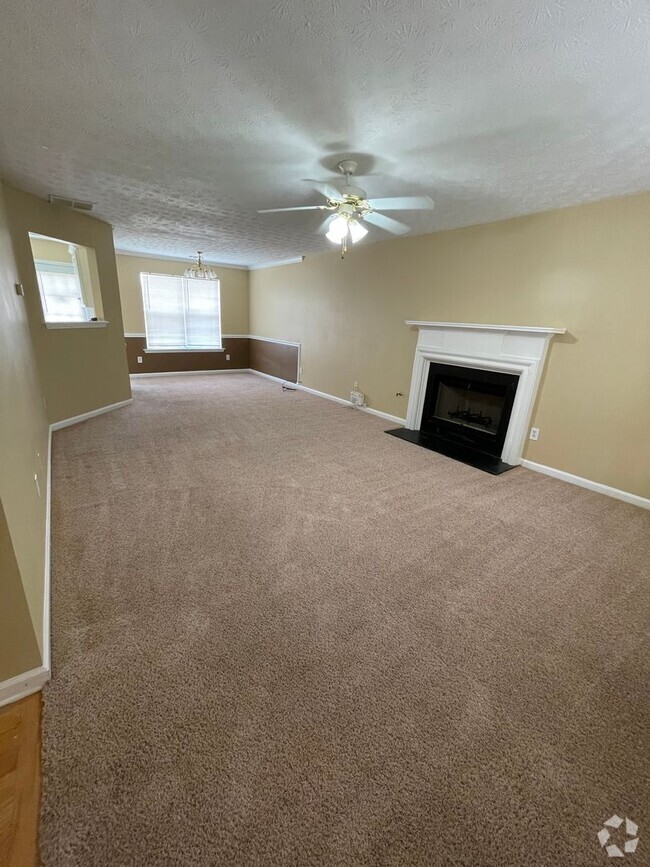 Building Photo - Gorgeous 4 bedrooms 2.5 baths ready to mov...