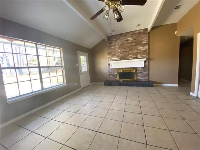 Building Photo - 705 Rue St