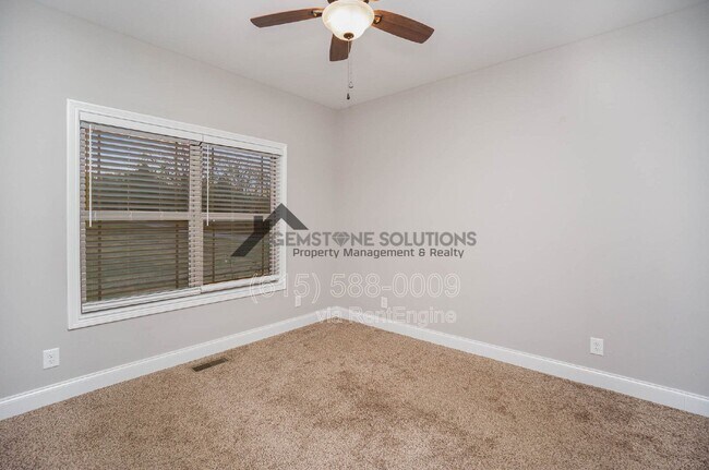 Building Photo - 1135 Salem Rd
