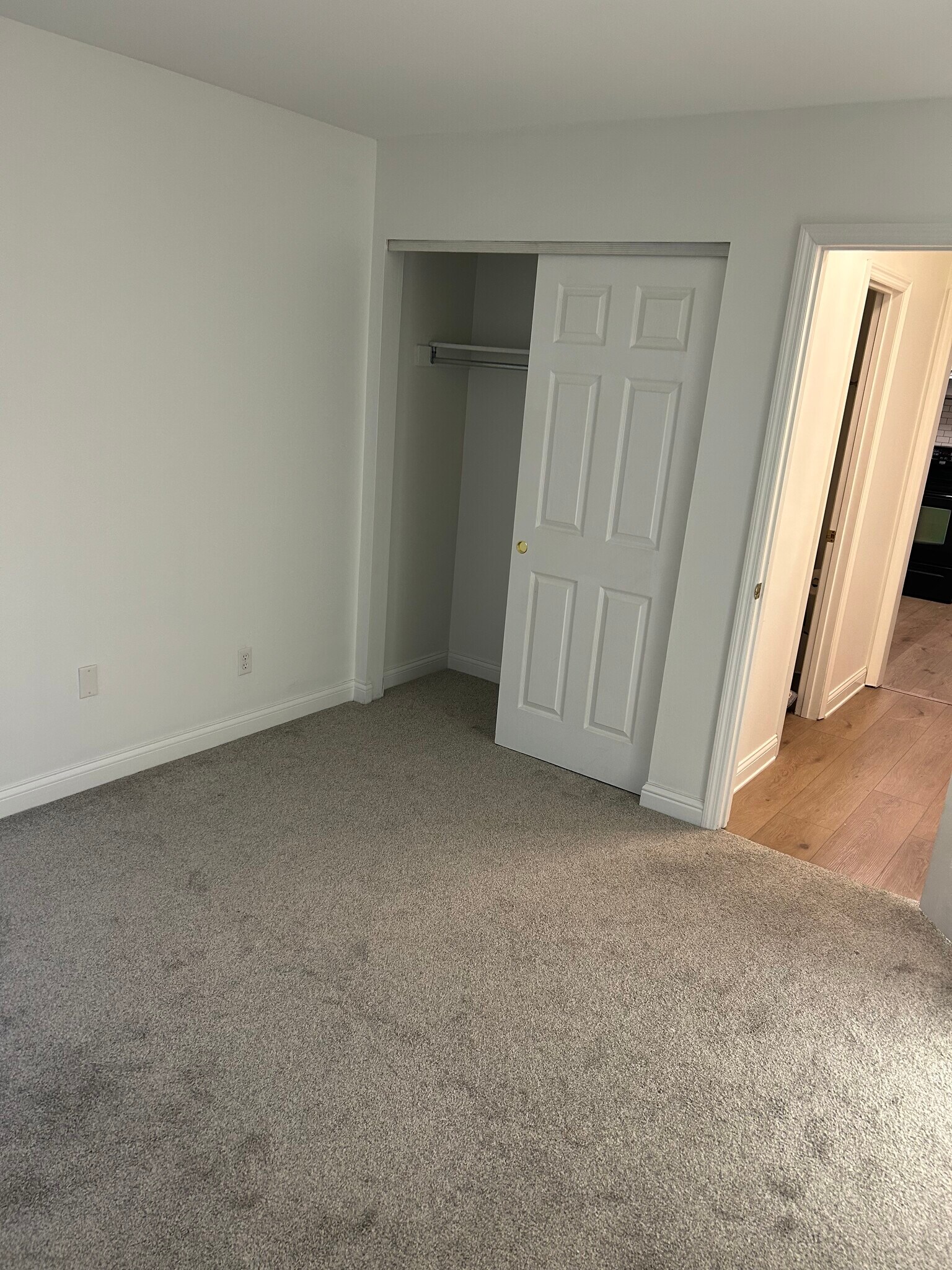 Building Photo - 35 Edgebrooke Dr