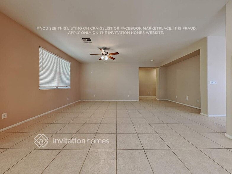 Building Photo - 216 Lynbrook St