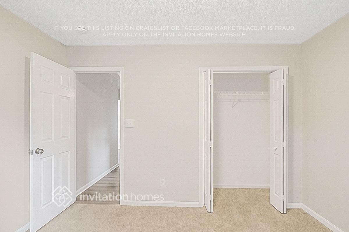 Building Photo - 1008 Stones Landing
