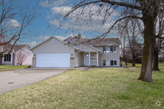 Building Photo - 6082 Kalland Cir NE