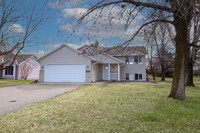 Building Photo - 6082 Kalland Cir NE