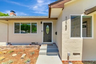 Building Photo - Move-In Ready Cambrian Gem – New Appliances and many upgrades!