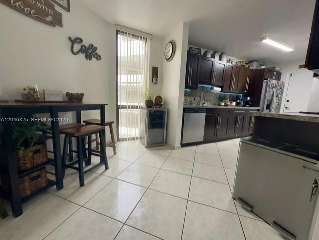 Building Photo - 13951 Kendale Lakes Cir