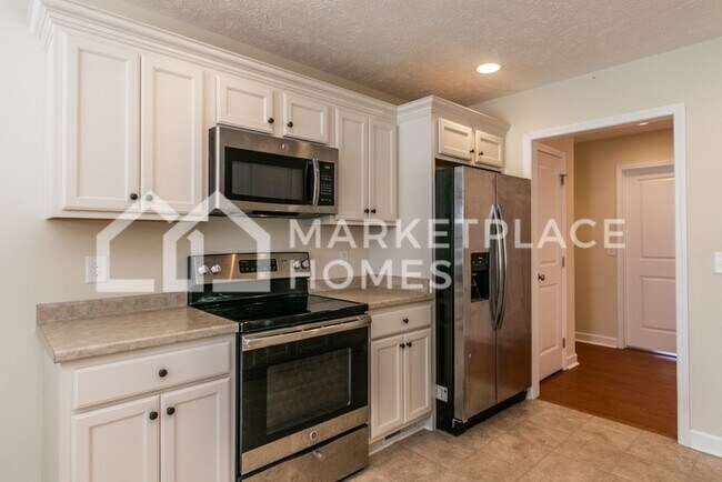 Building Photo - 510 Tyner Ave