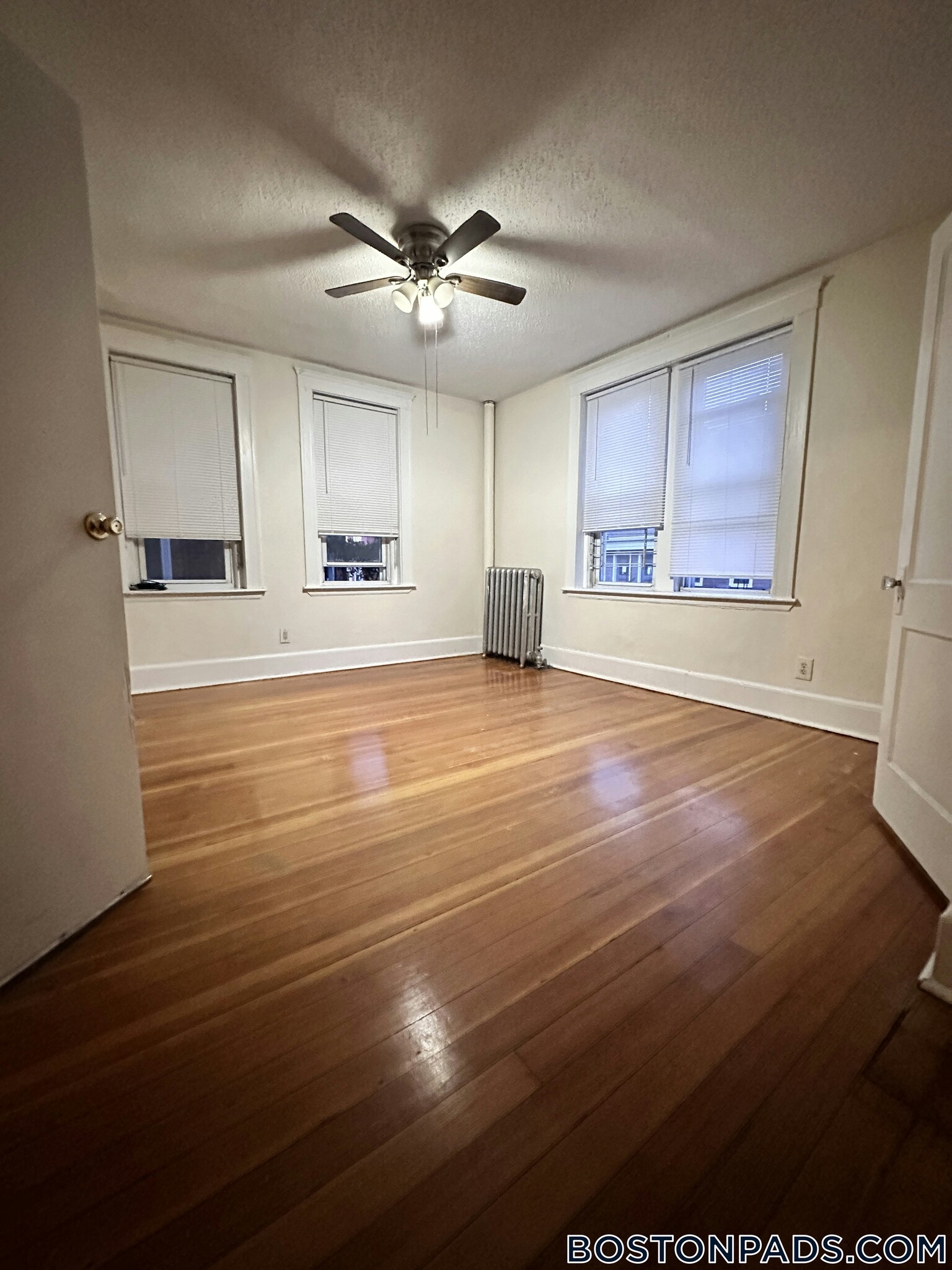 Building Photo - 15 Barrows St