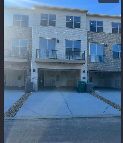 Building Photo - 2615 Wilkinson Pike