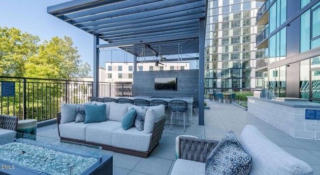 Building Photo - 1020 Hammell Dr