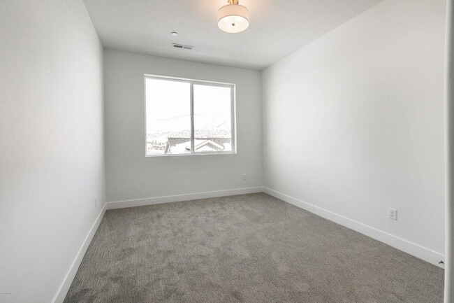 Building Photo - 3227 Quarry Springs Dr