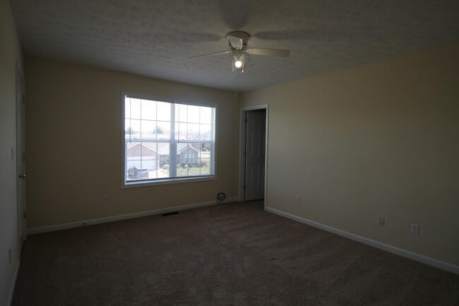 Building Photo - 639 Miles Rd