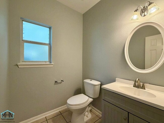 Building Photo - Beautiful and Spacious 2 story 4 Bedroom 2.5 Bath Home Designed for Comfortable Living and Seamle...