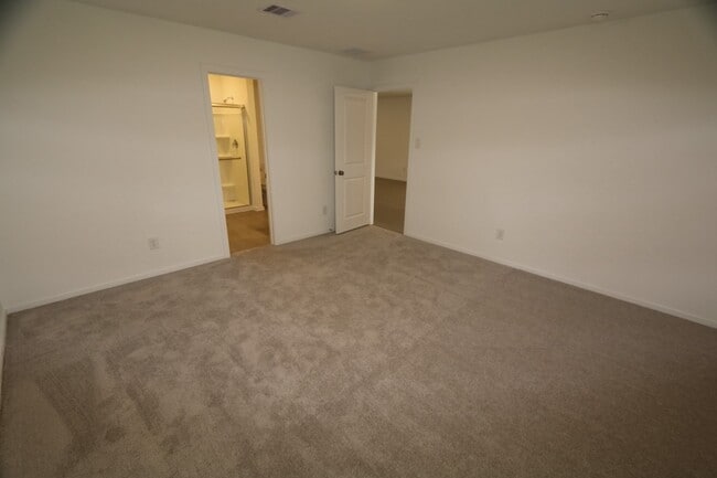 Building Photo - 25303 Leather Leaf Ct