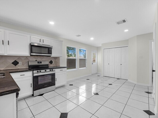 Building Photo - 15118 Gaines Meadow Ct