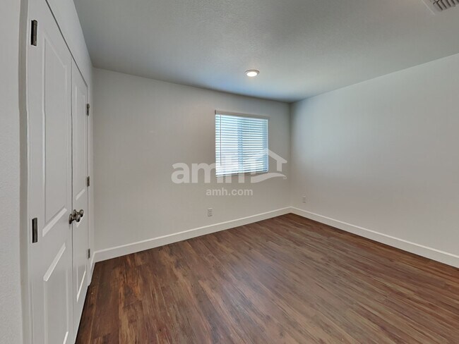 Building Photo - 8815 N 171st Dr