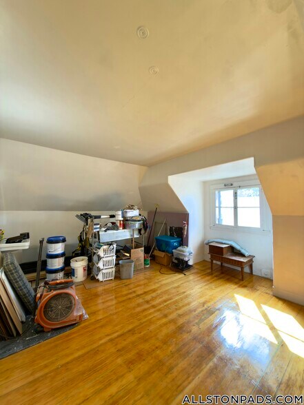 Building Photo - 45 N Beacon St