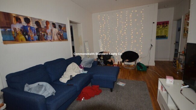 Building Photo - 56 Egmont St