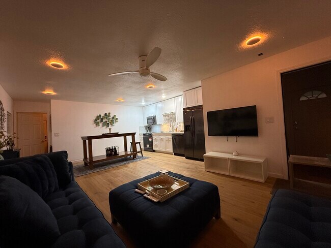 Building Photo - Spring Lawson