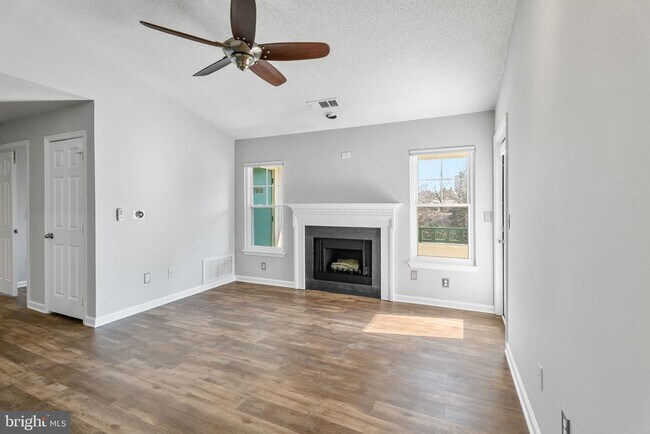 Building Photo - 12024 Taliesin Pl