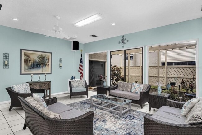 Building Photo - 616 Windrush Bay Dr