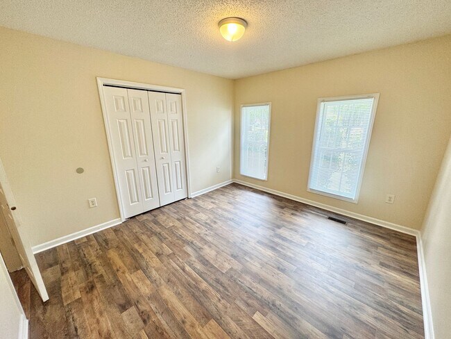 Building Photo - Statesville - 3BR/2BA