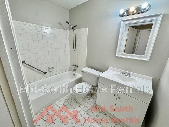 Building Photo - 4579 Buffer Dr