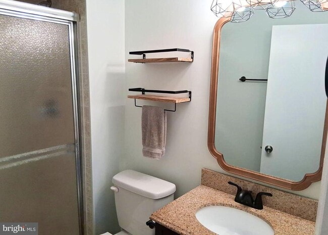 Building Photo - 14362 Southgate Ct