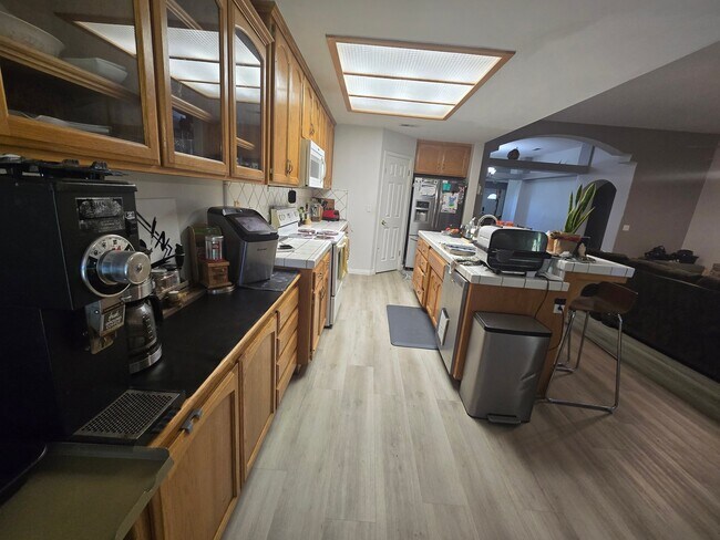 Building Photo - 9903 Valerio Ct