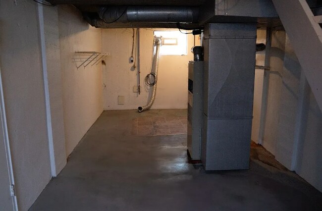 Building Photo - 1331 Le Mar Dr