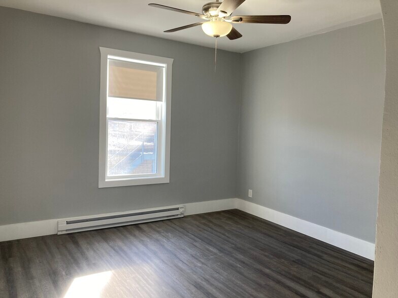 Living Room - 231 2nd Ave NE