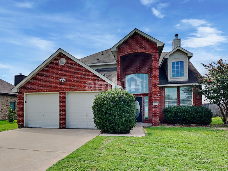 Primary Photo - 3222 Blue Jay Ln