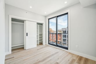 Building Photo - 3748 Lancaster Ave