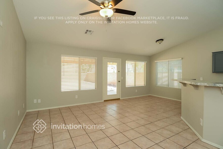 Building Photo - 1182 W Orchid Ln