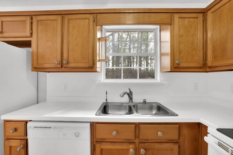 Building Photo - 7000 Crooked O Trail