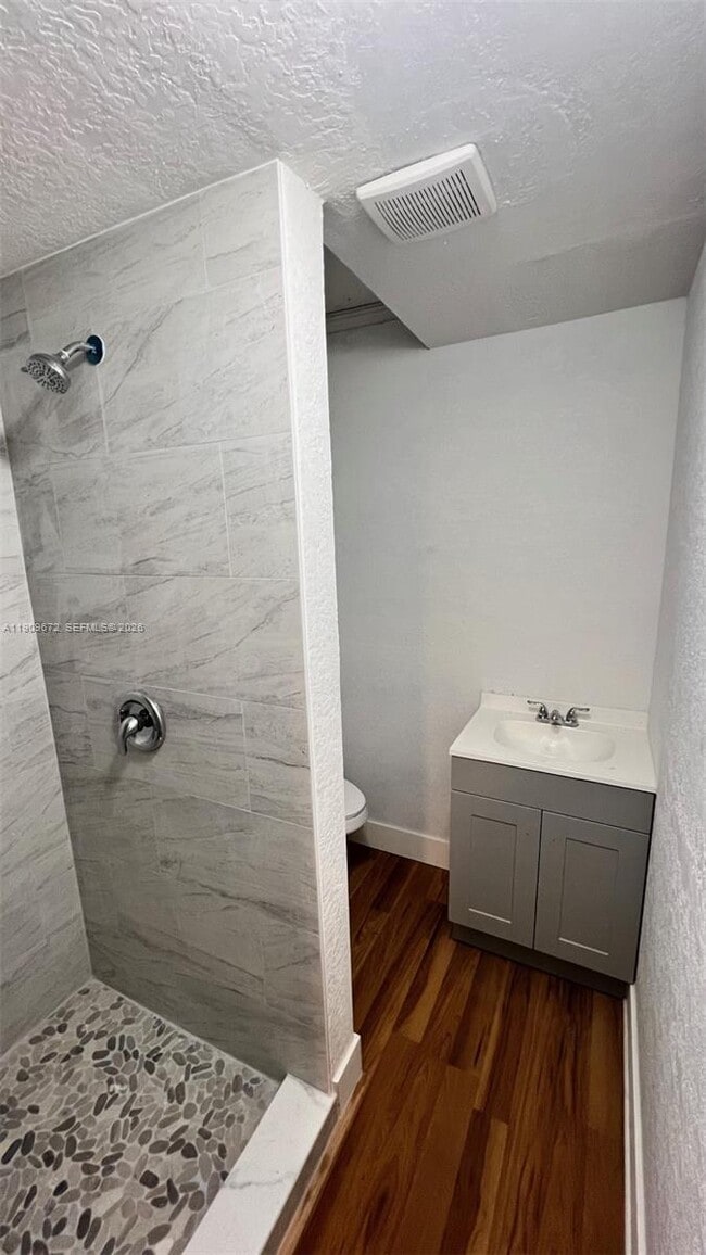 Building Photo - 707 N J St