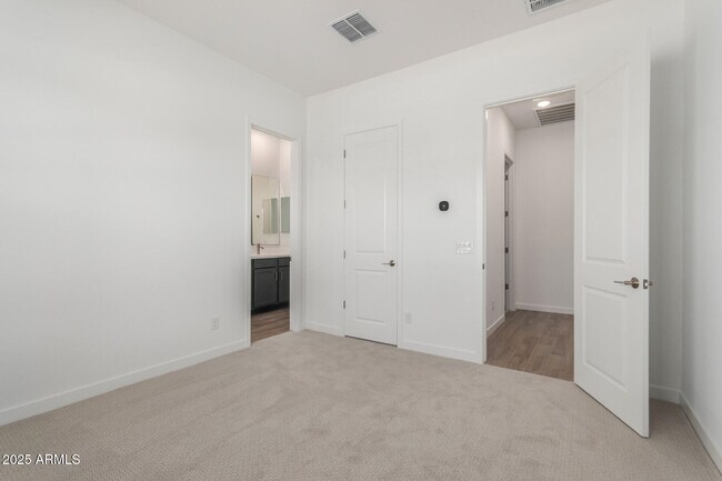 Building Photo - 44713 N 44th Dr