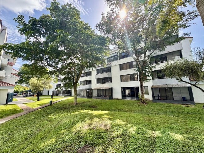 Building Photo - 8215 SW 152nd Ave