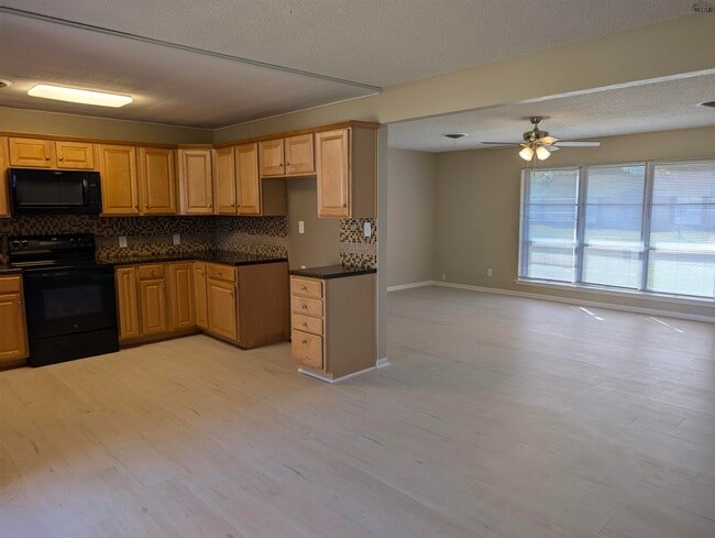 Building Photo - 3907 Peggy Dr