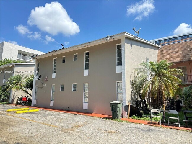 Primary Photo - 1525 NW 19th Terrace