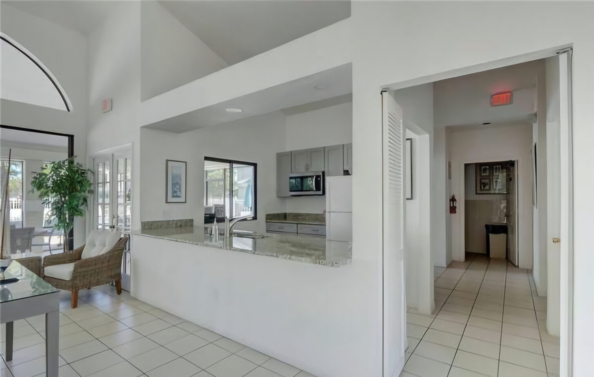 Building Photo - 50 Emerald Woods Dr