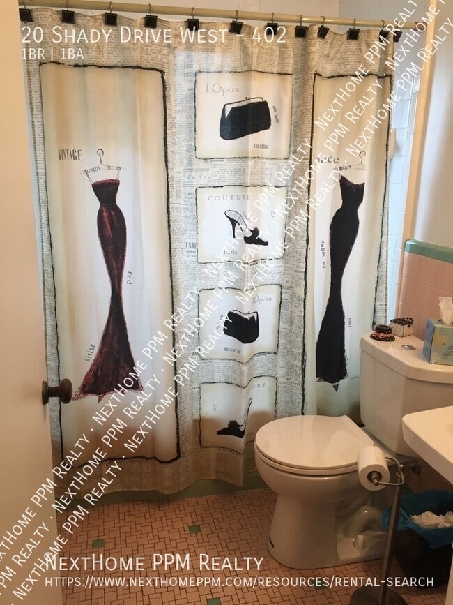 Building Photo - 20 Shady Dr W