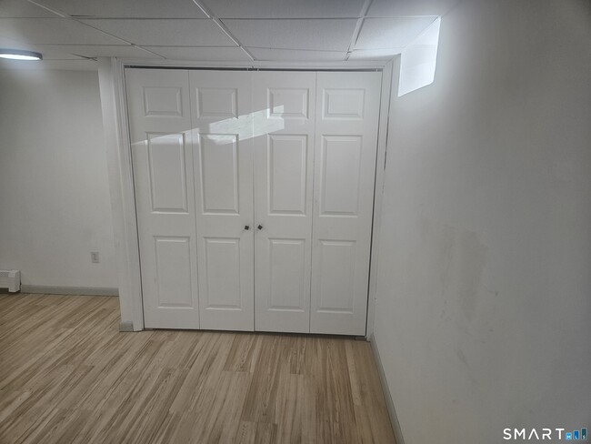 Building Photo - 63 Webb St