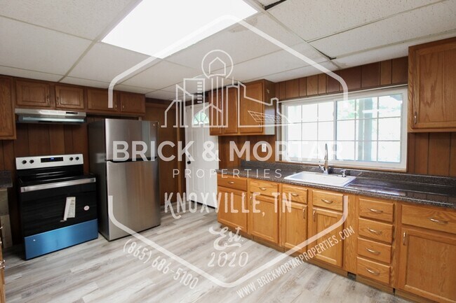 Building Photo - 111 Cooper Cir