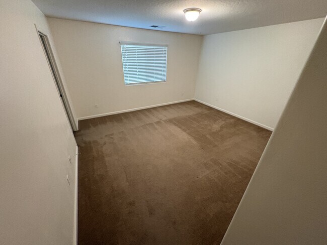 Building Photo - 3431 N Linda Vista St