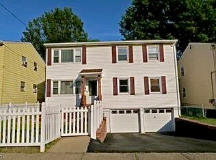 Building Photo - 287 Perry Ave