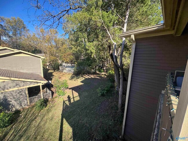 Building Photo - 2137 Belle Grove Dr SW